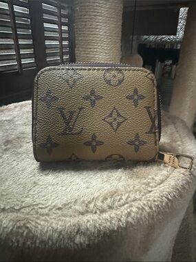 Designer inspired Monogram Canvas Small Zip Card Holder in Brown